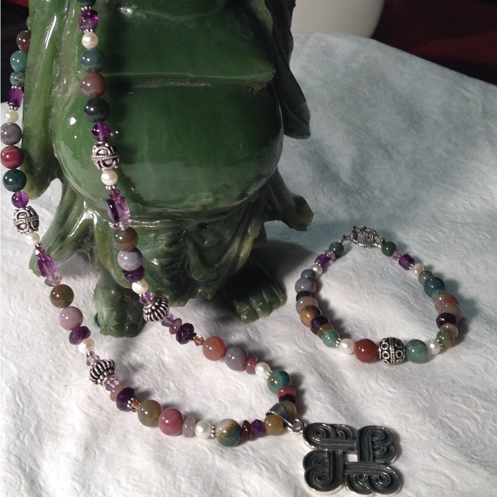Multicolor Beaded Necklace and Bracelet Set